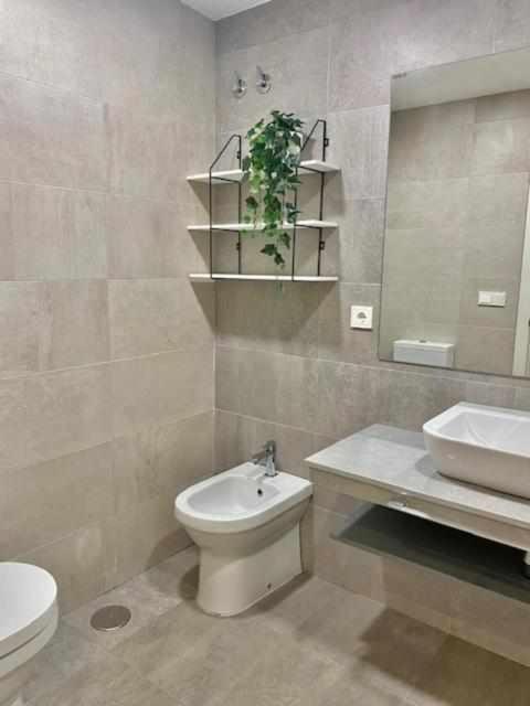 Gran Apartamento Laronda Apartment Cordoba Exterior photo